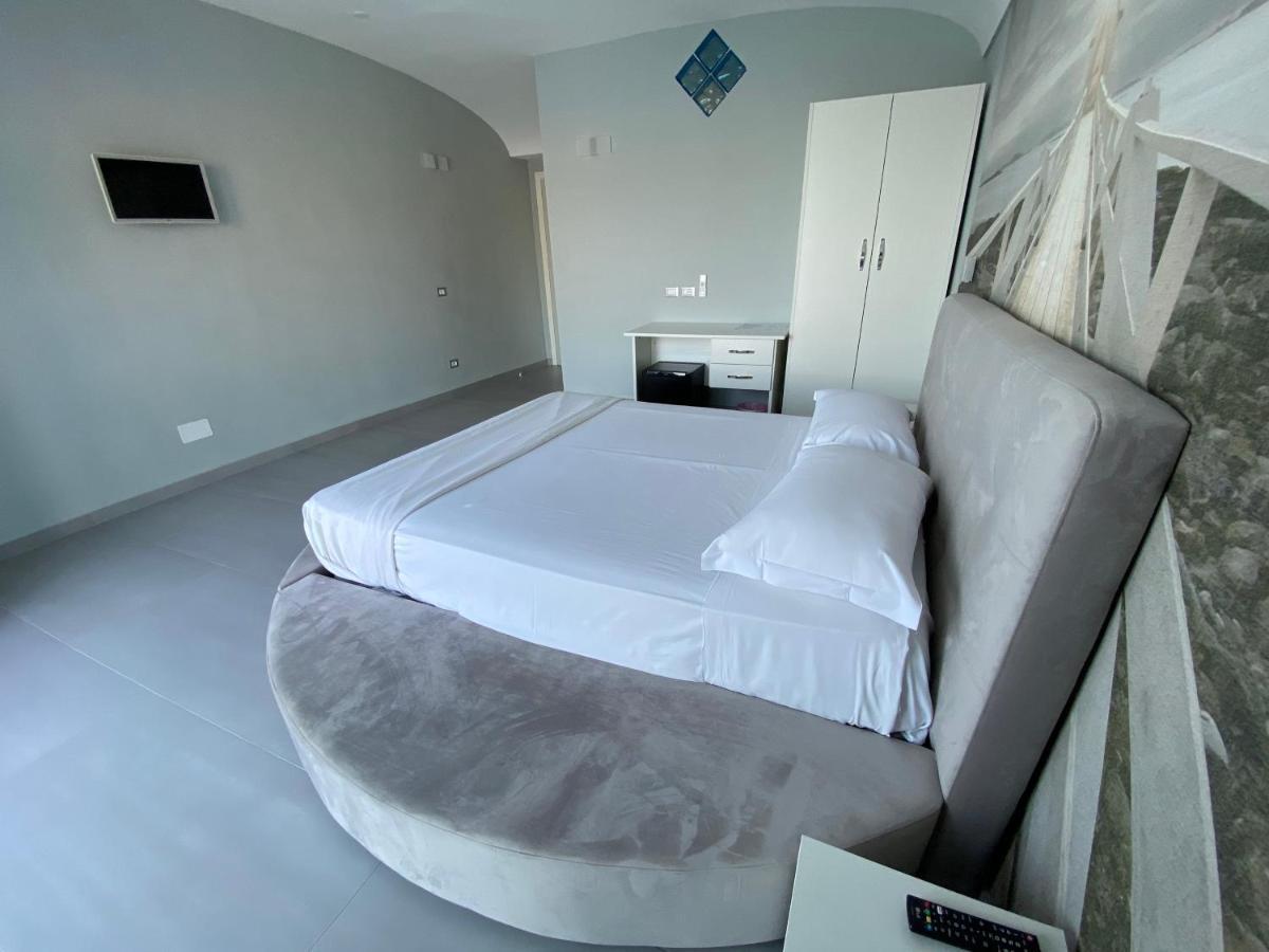 Clipper Suite Ischia Exterior photo