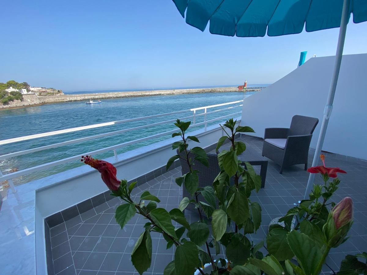 Clipper Suite Ischia Exterior photo